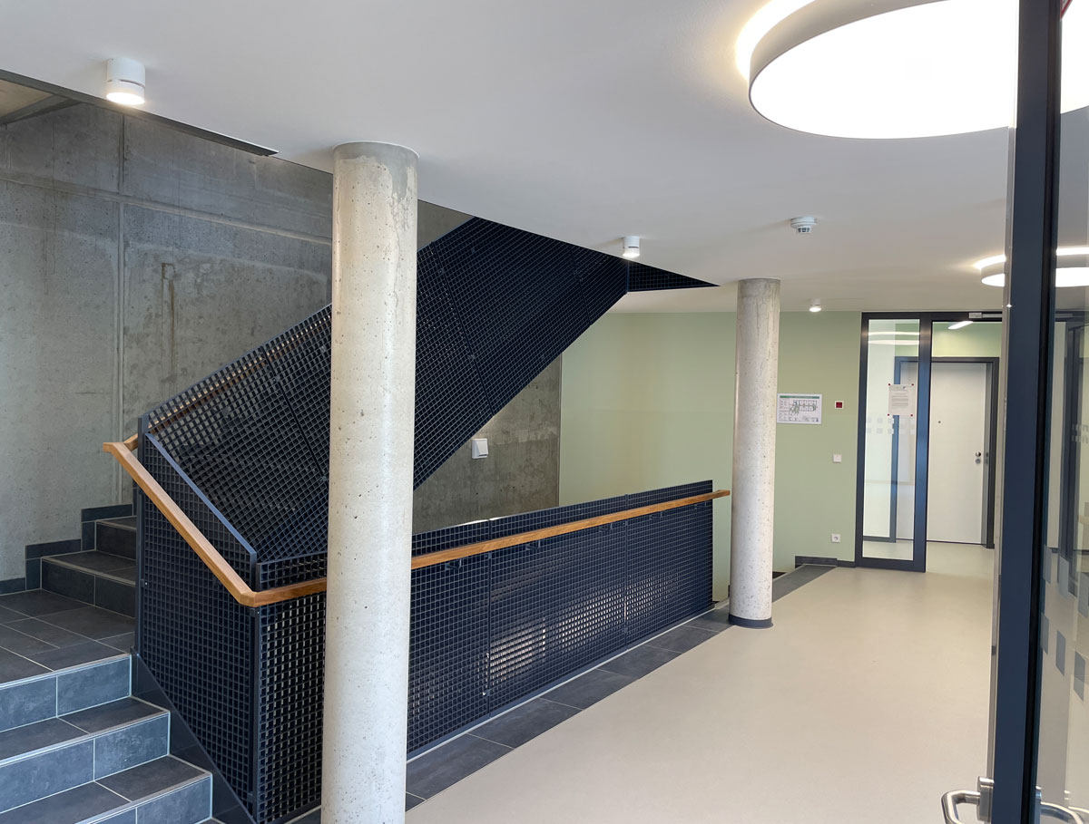 09 Studentenwerk Wildau Studentische Wohnanlage 2Bauabschnitt Innen 1 Treppe 2 Buero Labs von Helmolt Architekt Berlin Falkensee